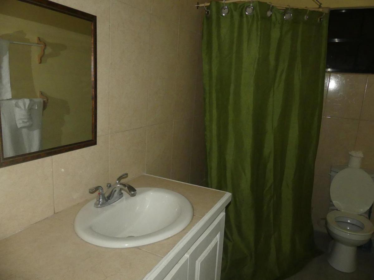 Southern Haven Guesthouse Laborie Εξωτερικό φωτογραφία