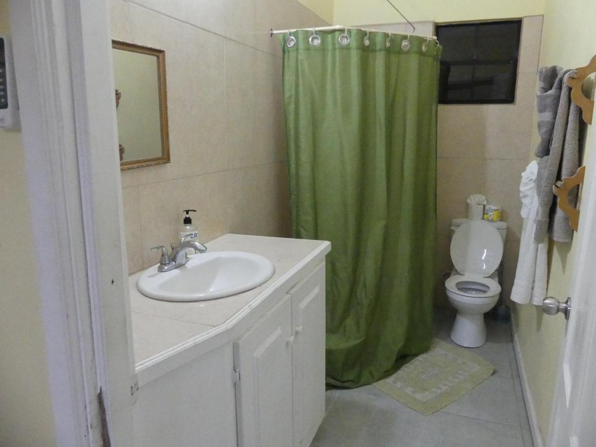 Southern Haven Guesthouse Laborie Εξωτερικό φωτογραφία