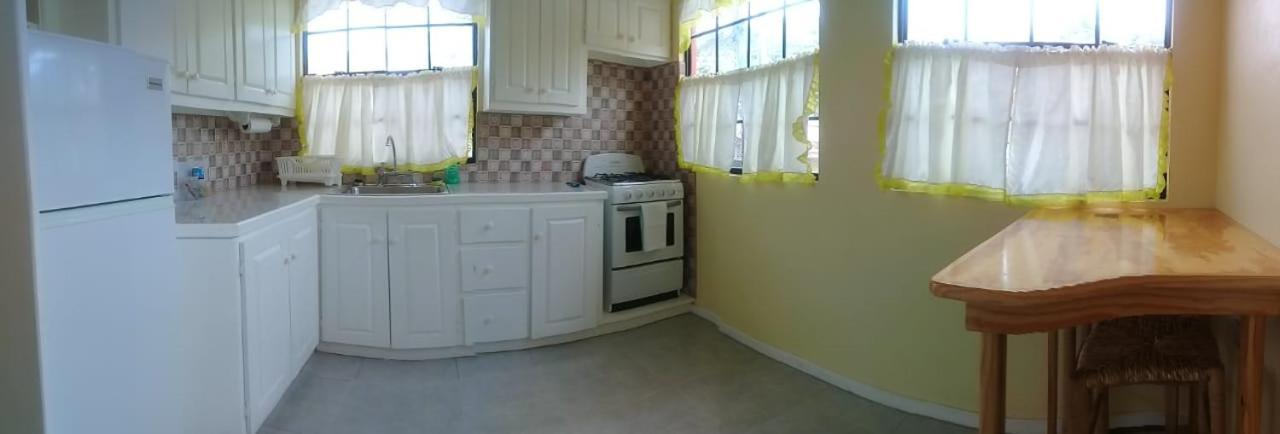 Southern Haven Guesthouse Laborie Εξωτερικό φωτογραφία