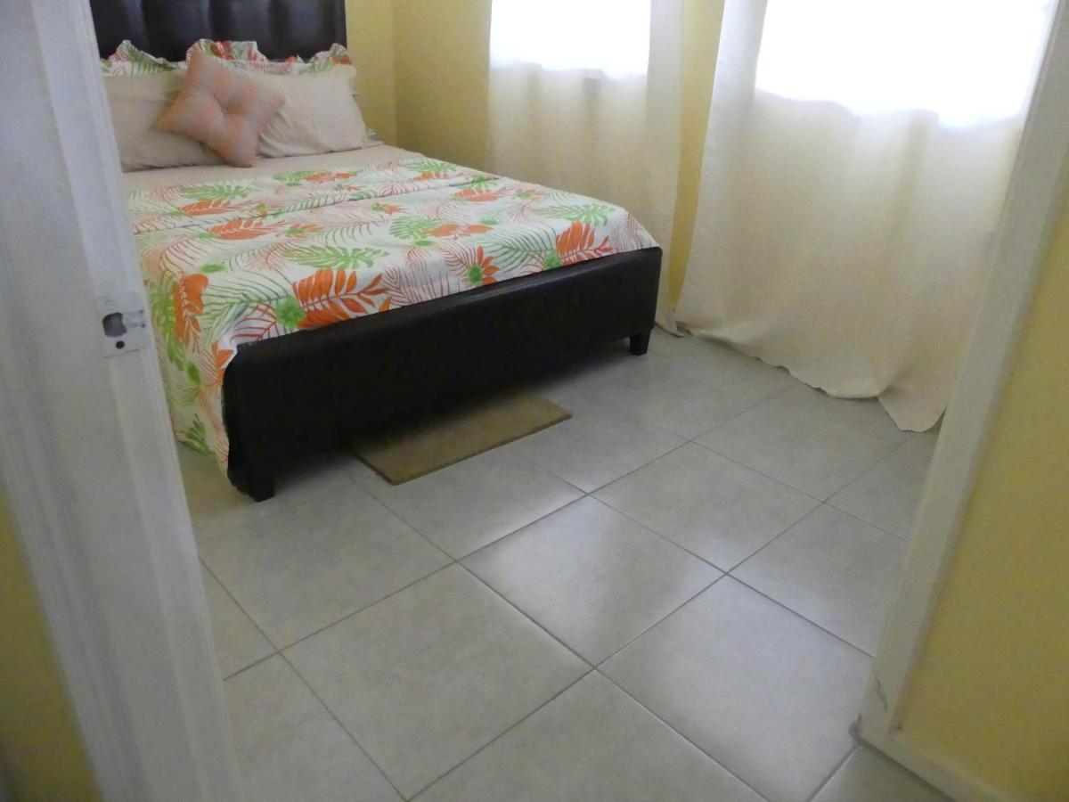 Southern Haven Guesthouse Laborie Εξωτερικό φωτογραφία