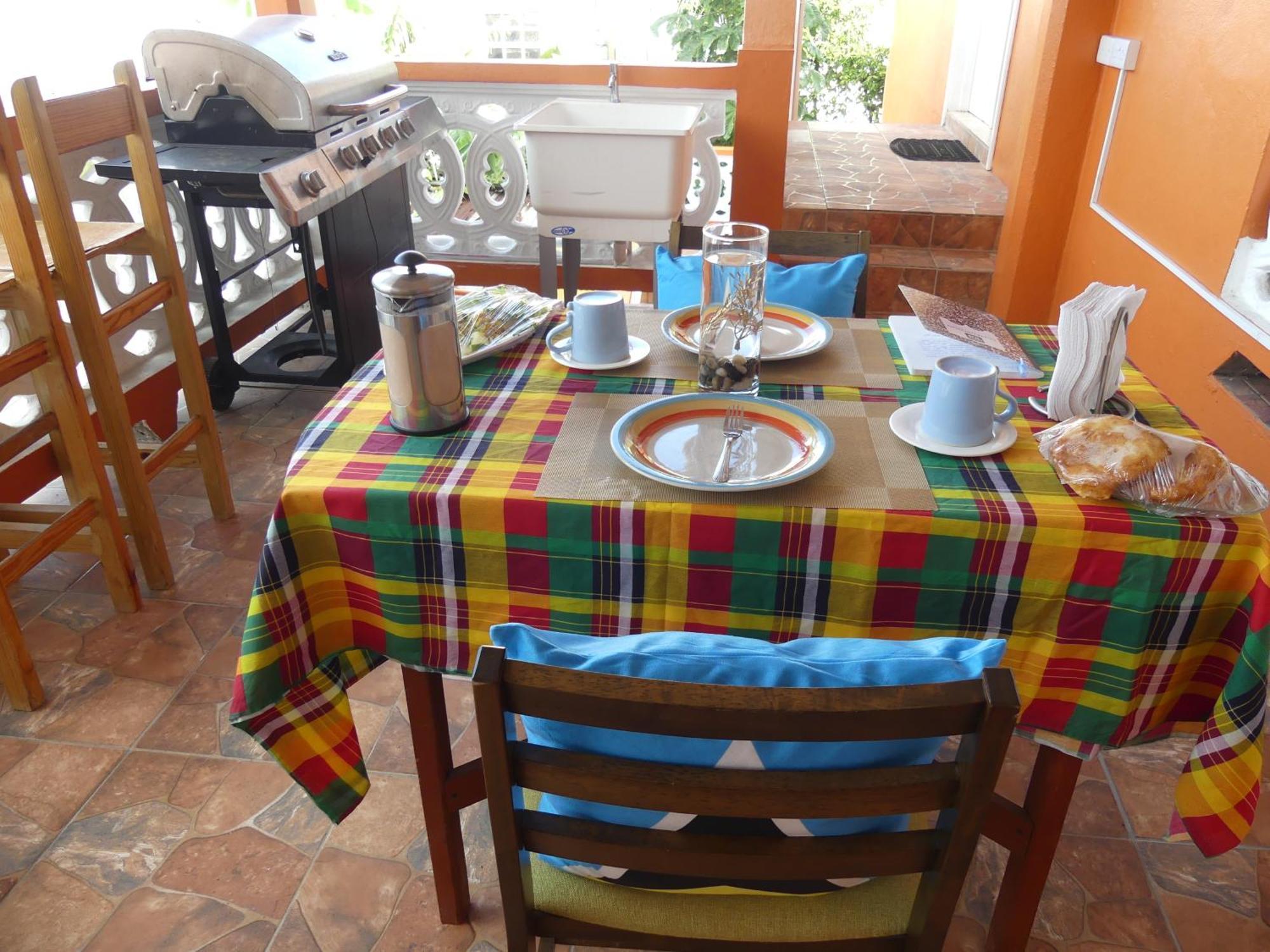 Southern Haven Guesthouse Laborie Εξωτερικό φωτογραφία
